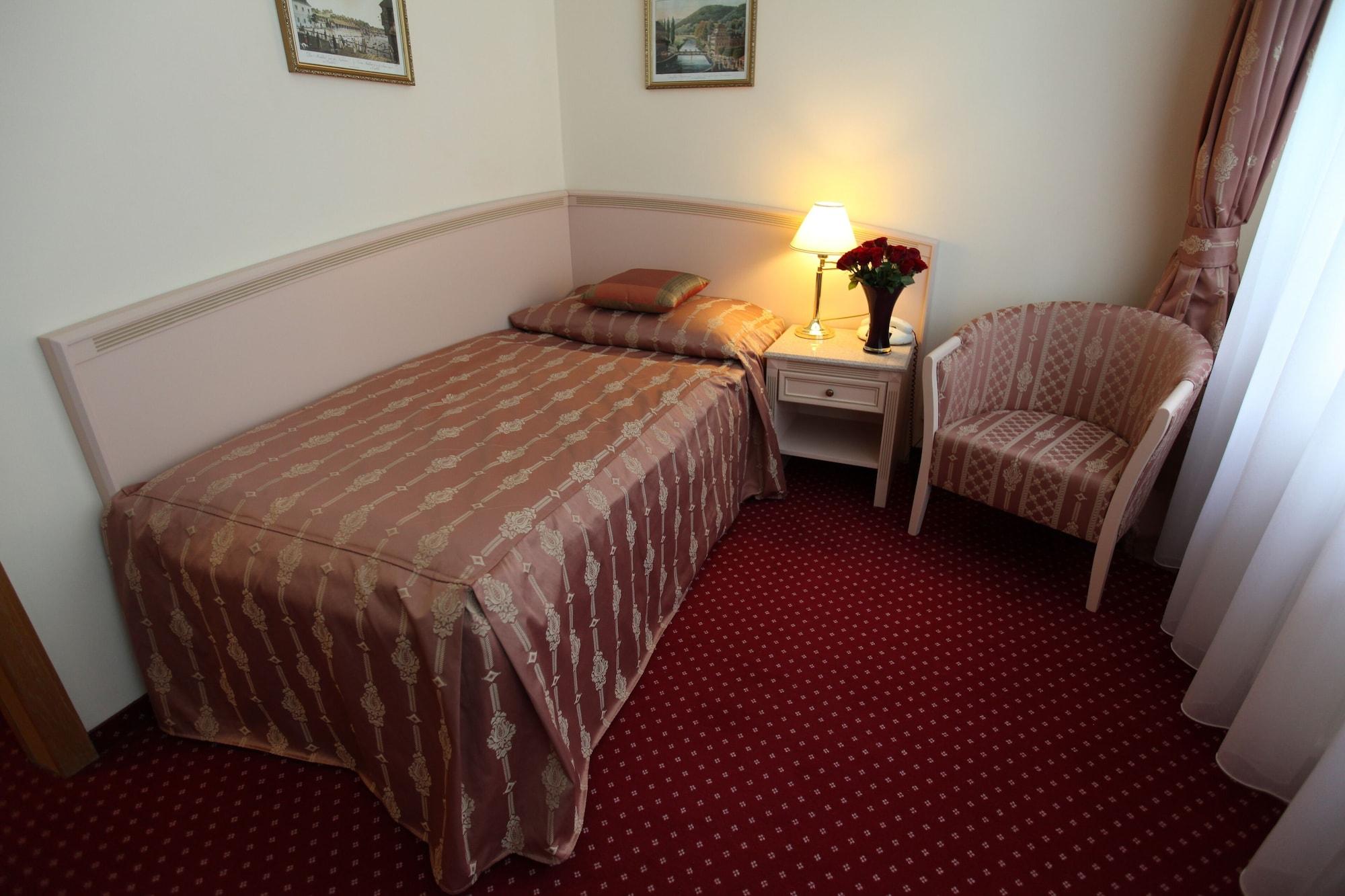 Interhotel Central Κάρλοβι Βάρι Εξωτερικό φωτογραφία
