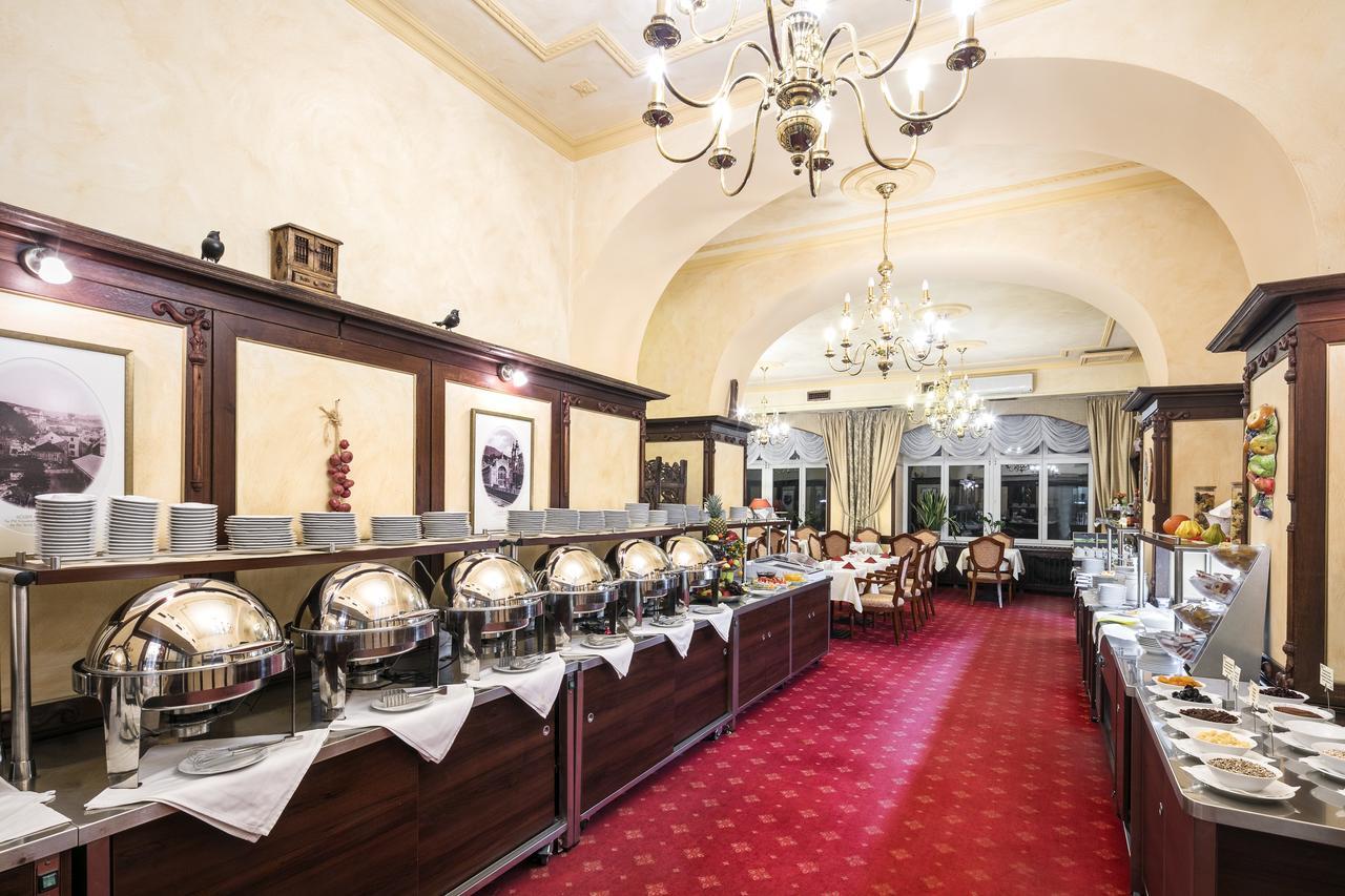 Interhotel Central Κάρλοβι Βάρι Εξωτερικό φωτογραφία