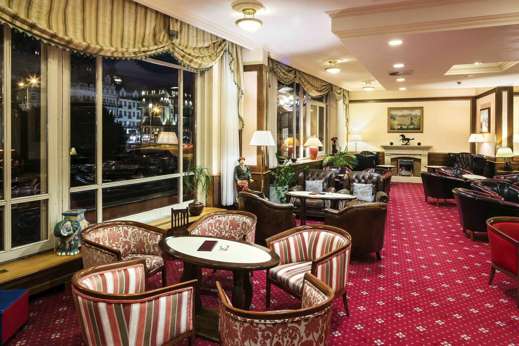 Interhotel Central Κάρλοβι Βάρι Εξωτερικό φωτογραφία